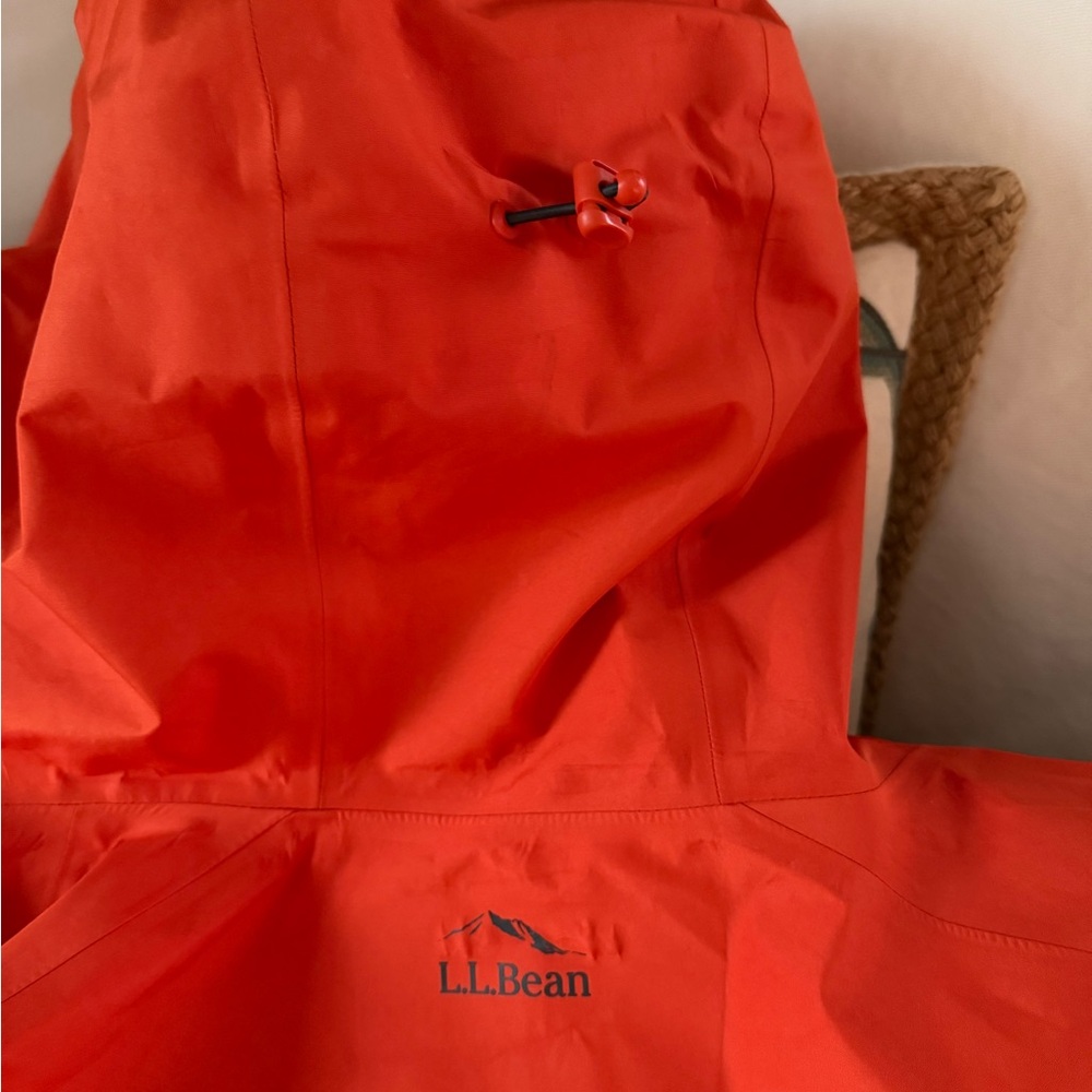 L.L. Bean Men's Vibrant Orange Raincoat - Picture 7 of 9